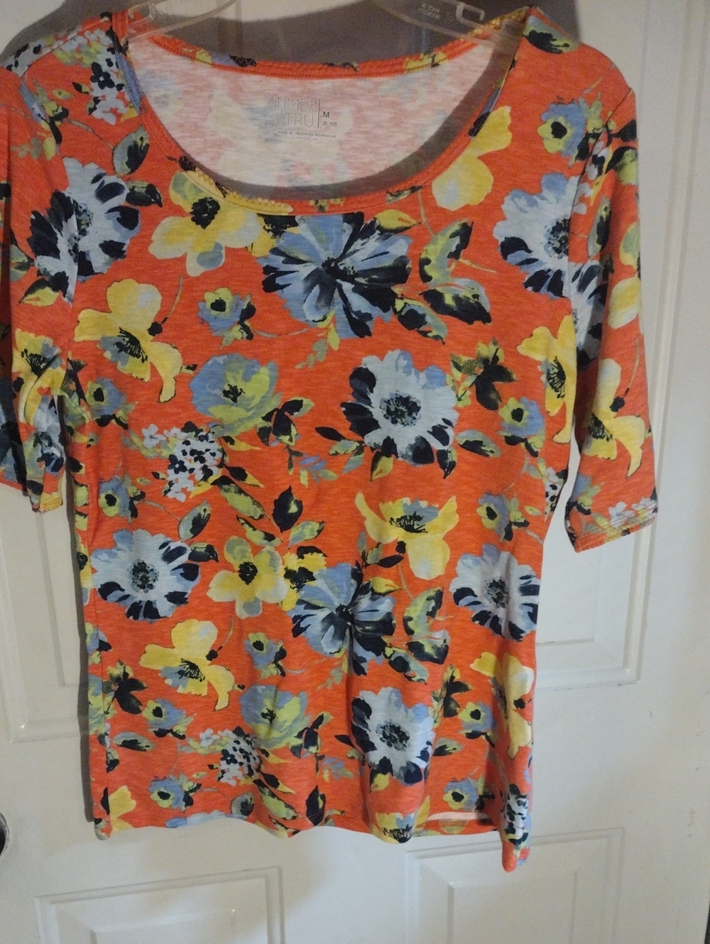 Time and Tru Orange Short Sleeve Scoop Neck Tee with Yellow & Blue Floral Print